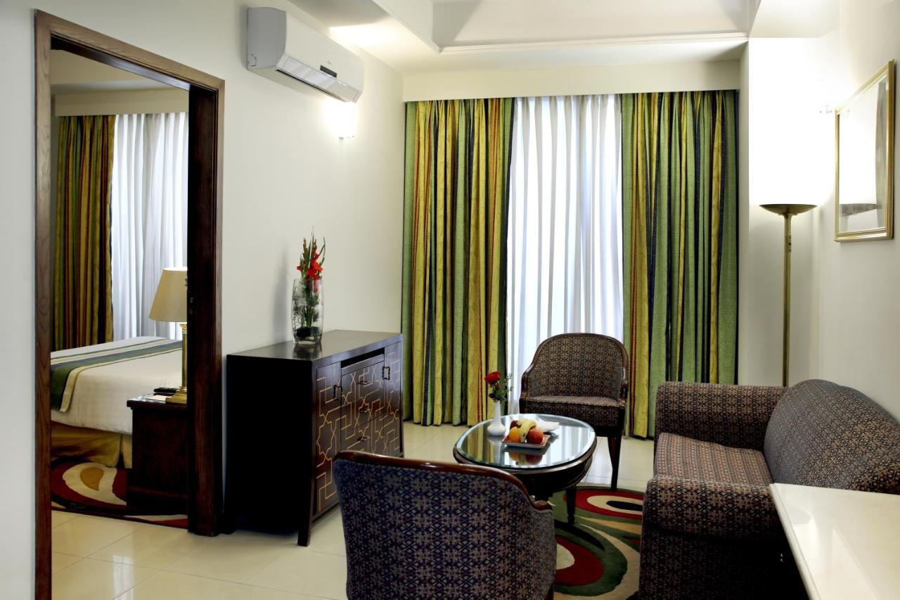 Avari Xpress, Islamabad ラーワルピンディー エクステリア 写真